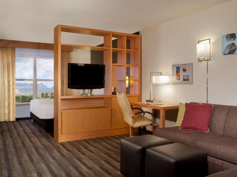 Hyatt House - University Village Colorado Springs Buitenkant foto