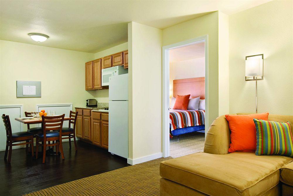 Hyatt House - University Village Colorado Springs Buitenkant foto